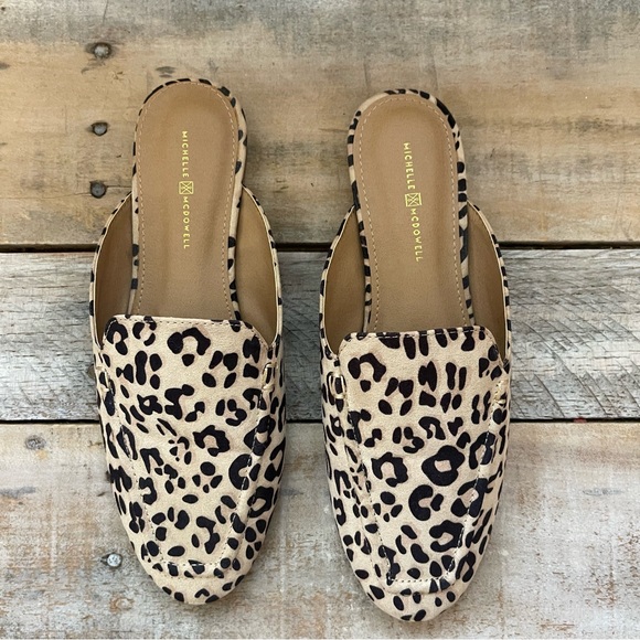 Michelle McDowell Leopard Print Flat Slip On Mules - Picture 3 of 10